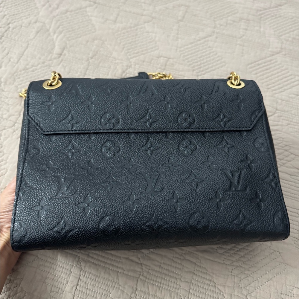 Louis Vuitton Vavin PM black shoulder crossbody bag golden hardware - Picture 10 of 17